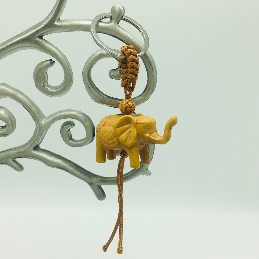 Lucky Elephant Carving Wooden Pendant Keychain Key Ring Resin